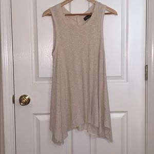 Sleeveless tunic
